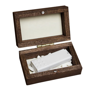 Pendrive w ozdobnym pudełku